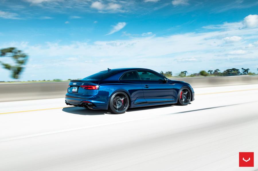  Audi RS5 Coupe on Vossen Wheels (HF-3) 2019 года  (фото 24 из 27)